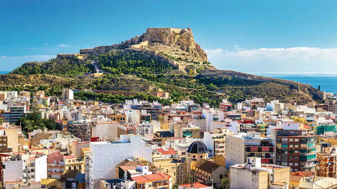 Alicante Summer Holidays 2026: The Ultimate Guide to Jet2 Holidays, Best Beaches & Family Deals